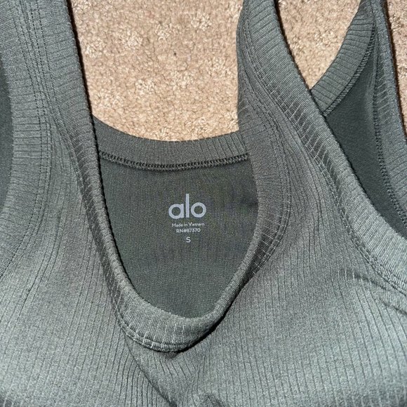 Alo Ribbed Box Bra - Picture 3 of 3